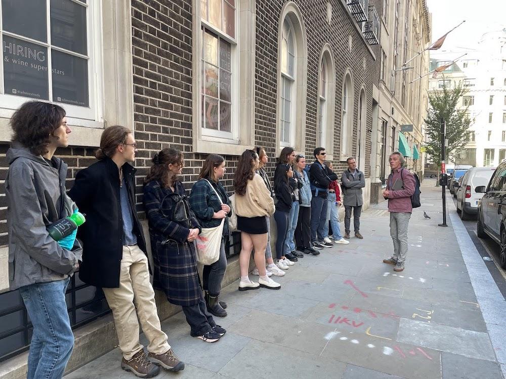 Lawrence students take a tour of the financial district in London during Fall Term.