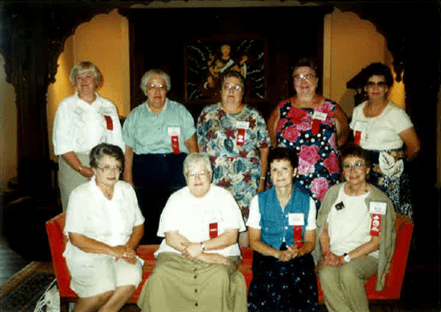 Milwaukee-Downer College alumnae in Teakwood Room 