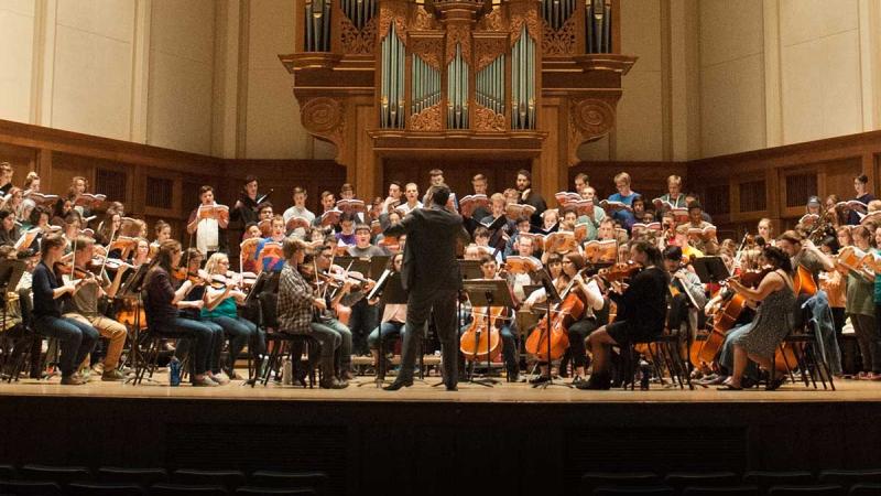 Symphony Orchestra performs in Memorial Chapel