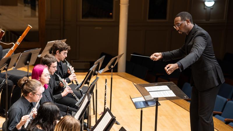 Ceon Rumphs leads the Lawrence University Wind Ensemble.