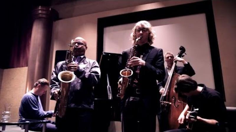 Preview image for the video "The Lawrence Minute - The Chicago Gig".